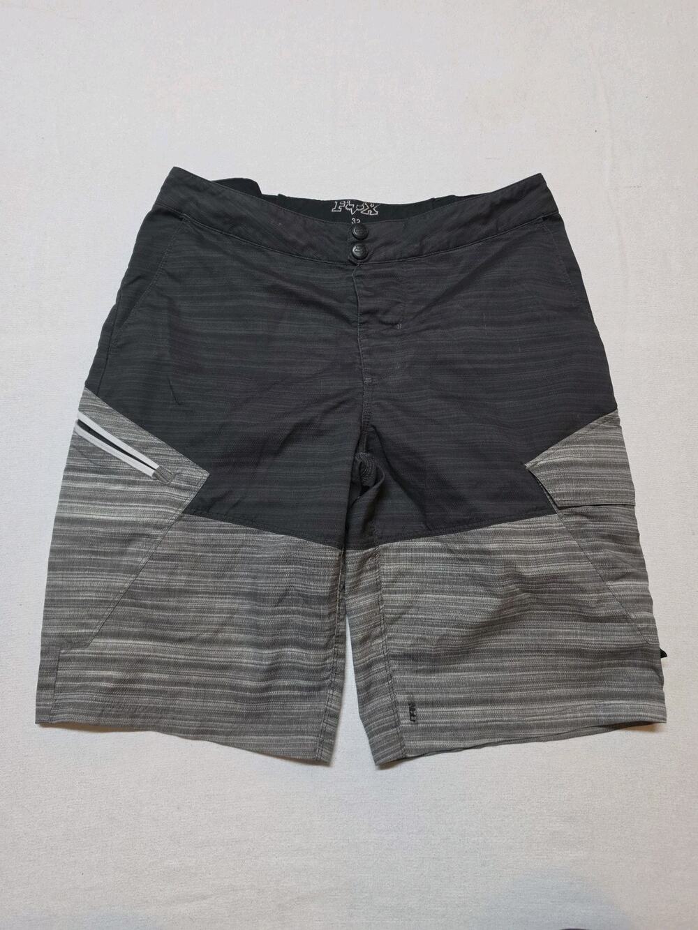 Fox Racing Men’s Shorts Size 32 Gray Black Mountain Bike MTB Cycling Stretch